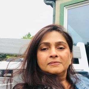 Meet your Posher, Sonali